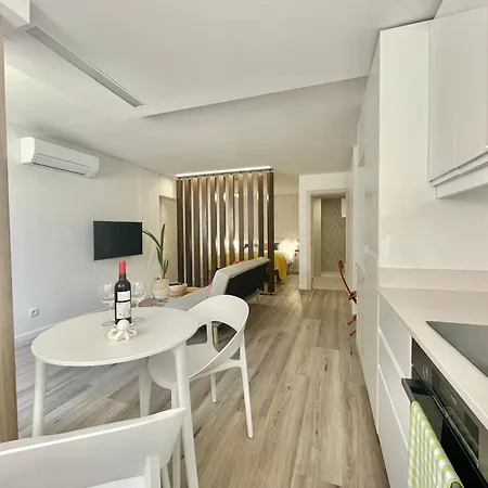 The Pearl Of Seixal